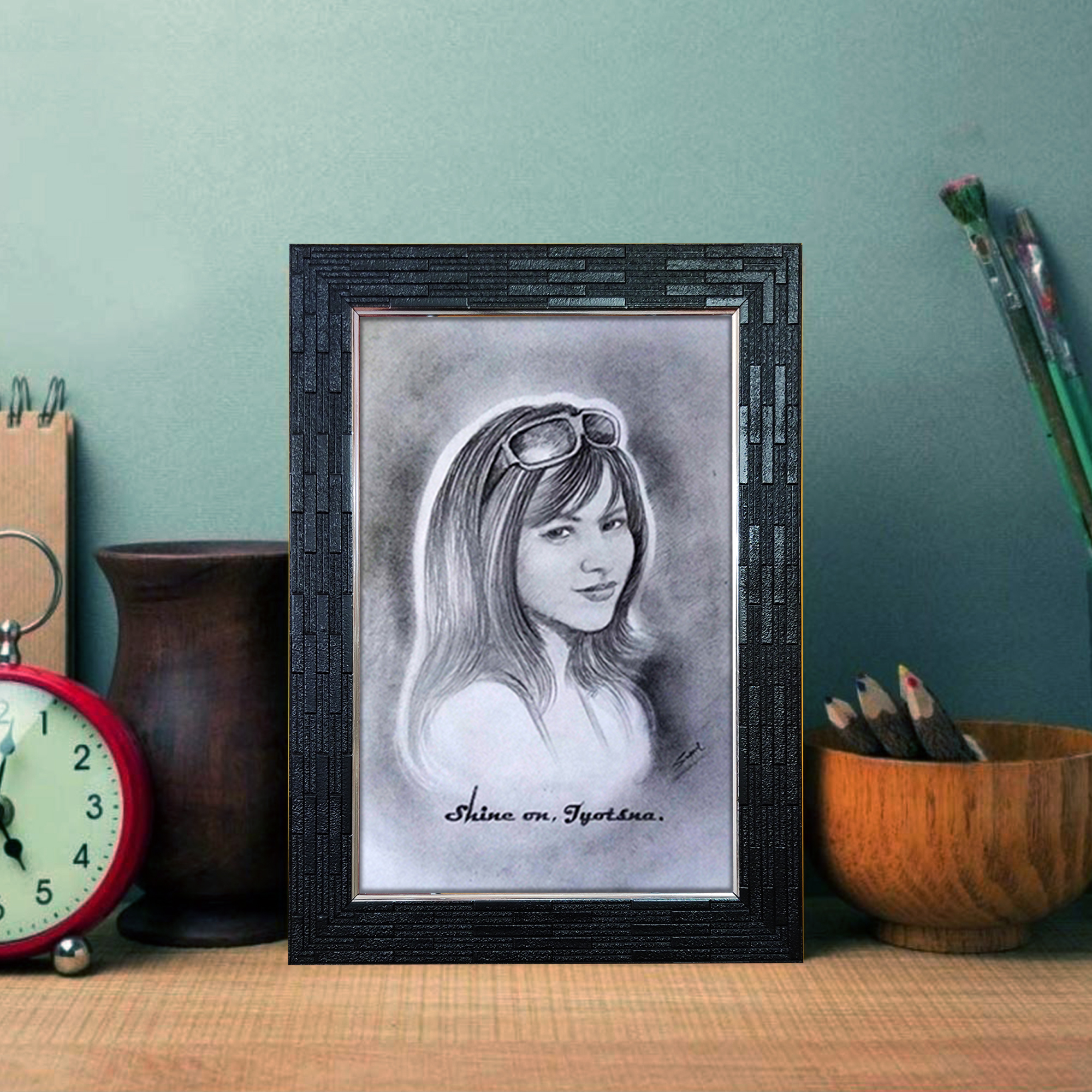 Single Picture Pencil Art Frame 02