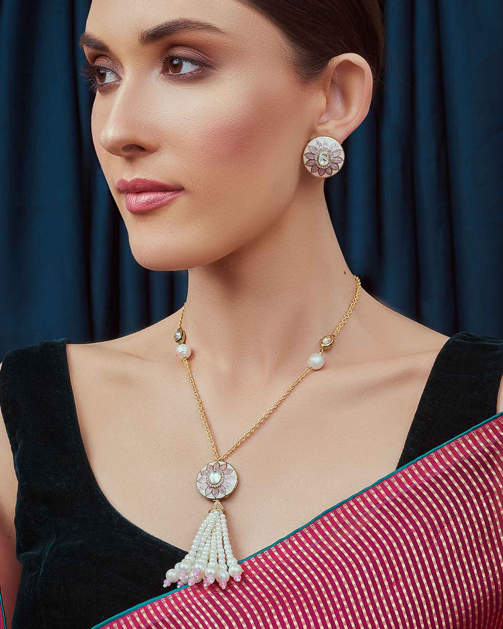 White Pink Gold Tone Kundan Necklace Set